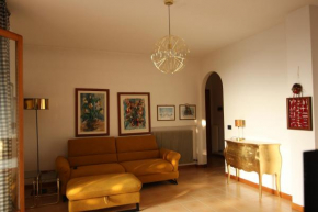 3 rooms apartment whit balcony and lake wiew